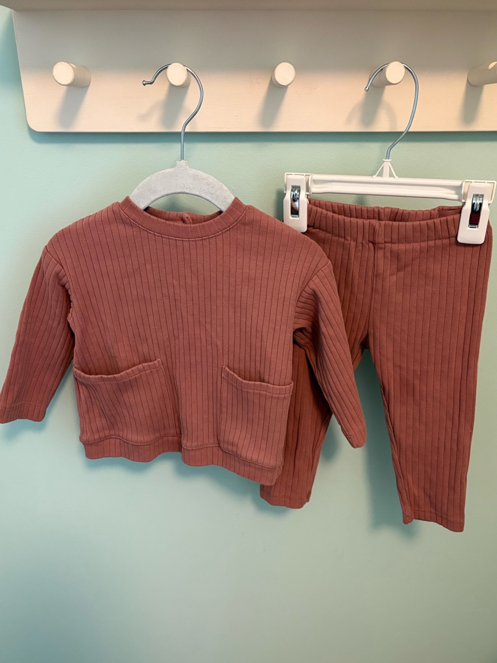 H&M Ribbed Two-Piece Set in Dusty Rose